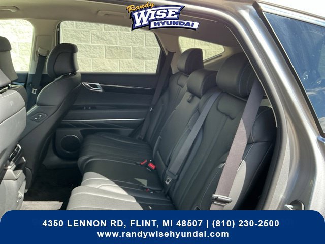 Used 2025 Genesis GV80 2.5T Standard AWD/4WD image 31