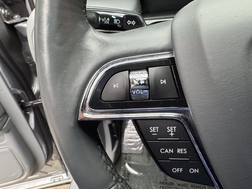 Used 2023 Lincoln Nautilus Reserve AWD/4WD image 12