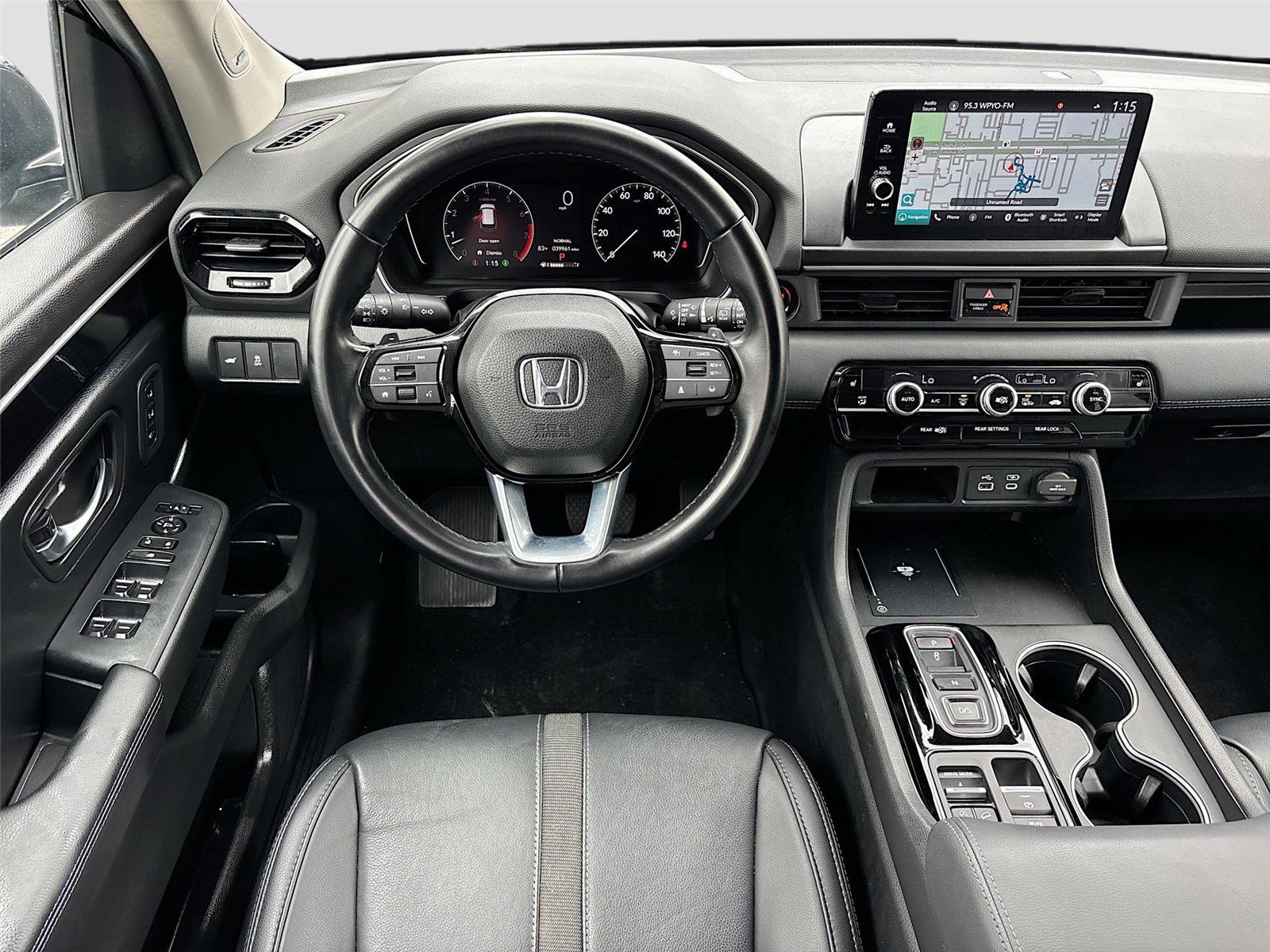 Certified 2025 Honda Pilot Touring image 28