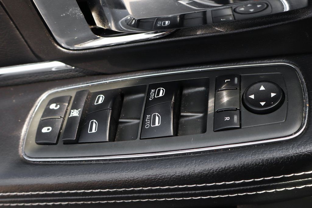 Used 2013 RAM 1500 Laramie w/ Convenience Group AWD/4WD image 15