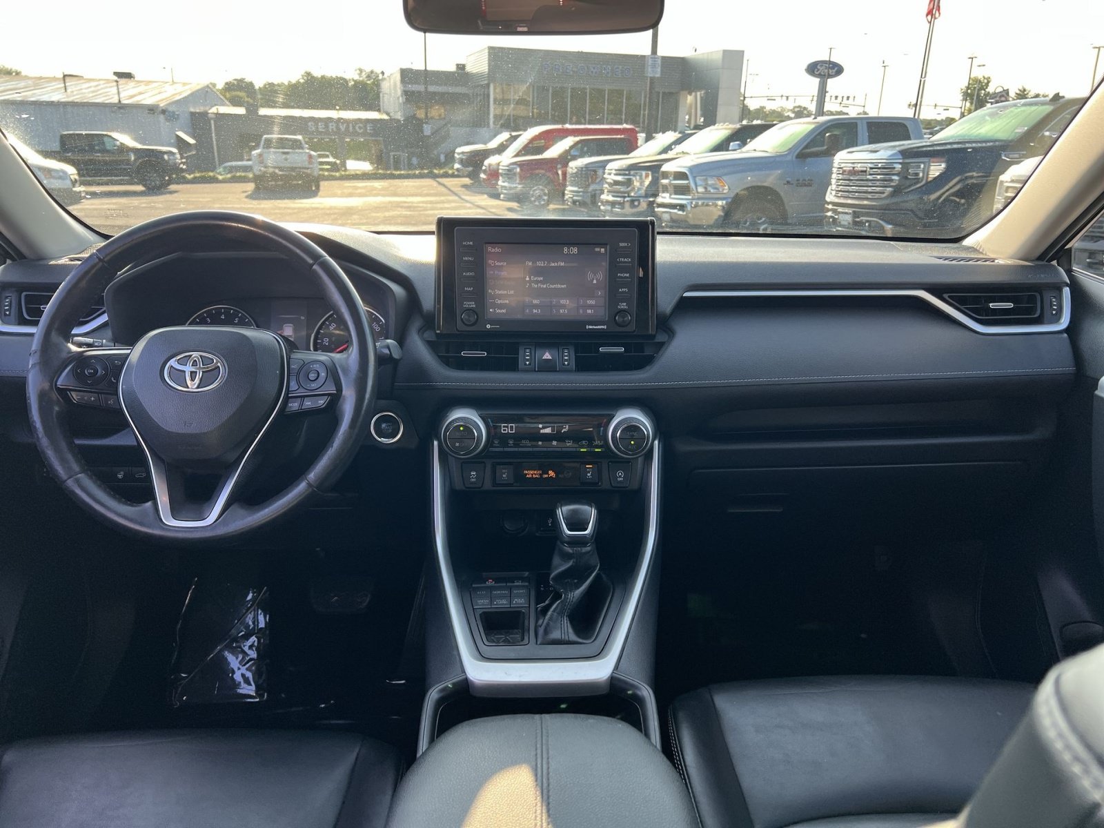 Used 2020 Toyota RAV4 XLE Premium AWD/4WD image 22