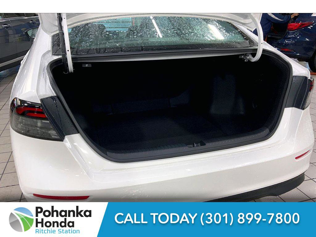 Used 2025 Honda Accord Sport image 12