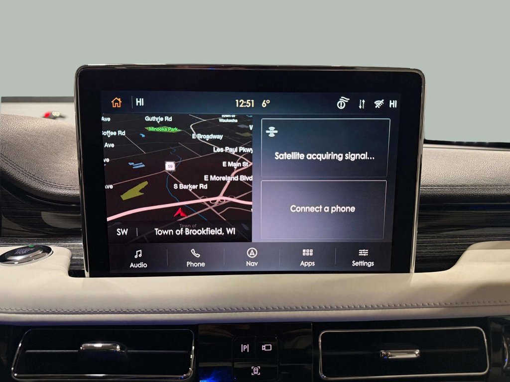 Used 2022 Lincoln Aviator Black Label w/ Class IV Trailer Tow Package image 7