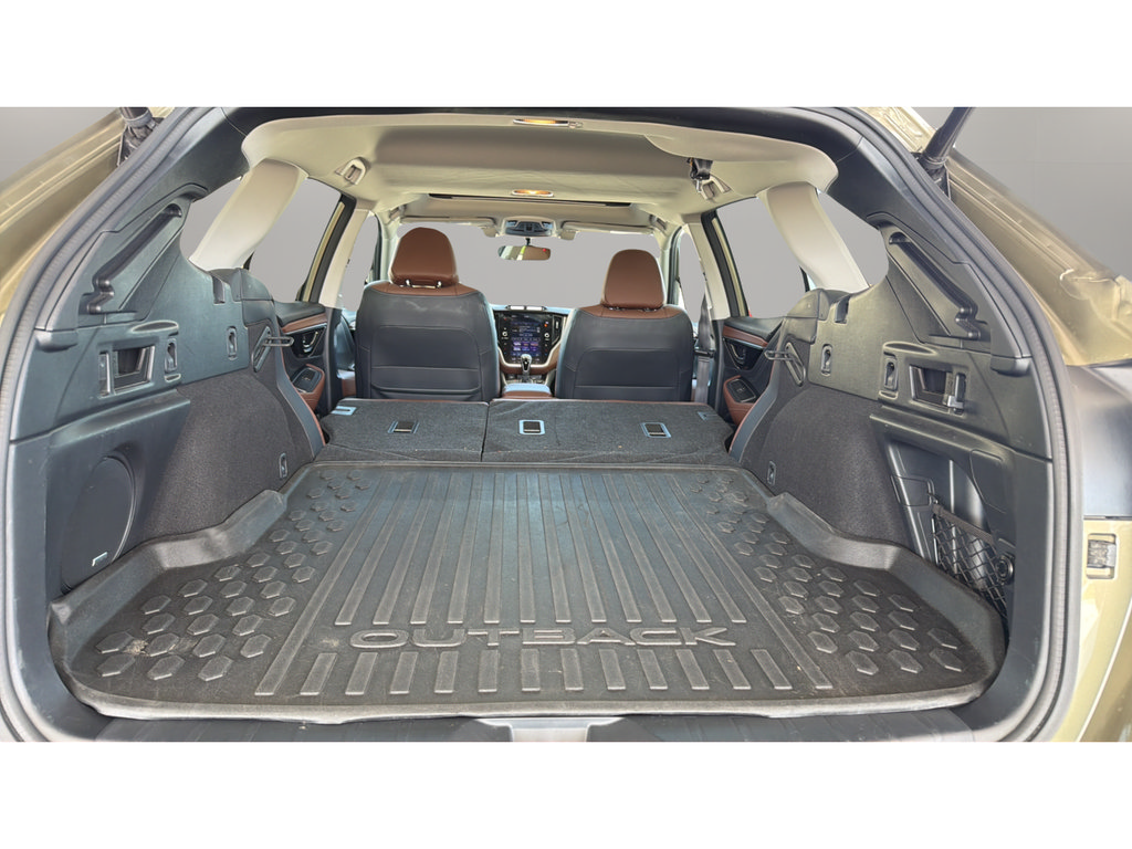 Used 2020 Subaru Outback Touring AWD/4WD image 13