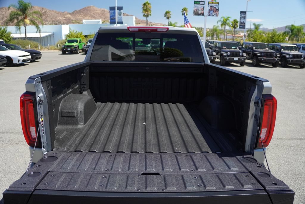 Used 2026 GMC Sierra 1500 AT4 w/ AT4 Premium Package AWD/4WD image 41
