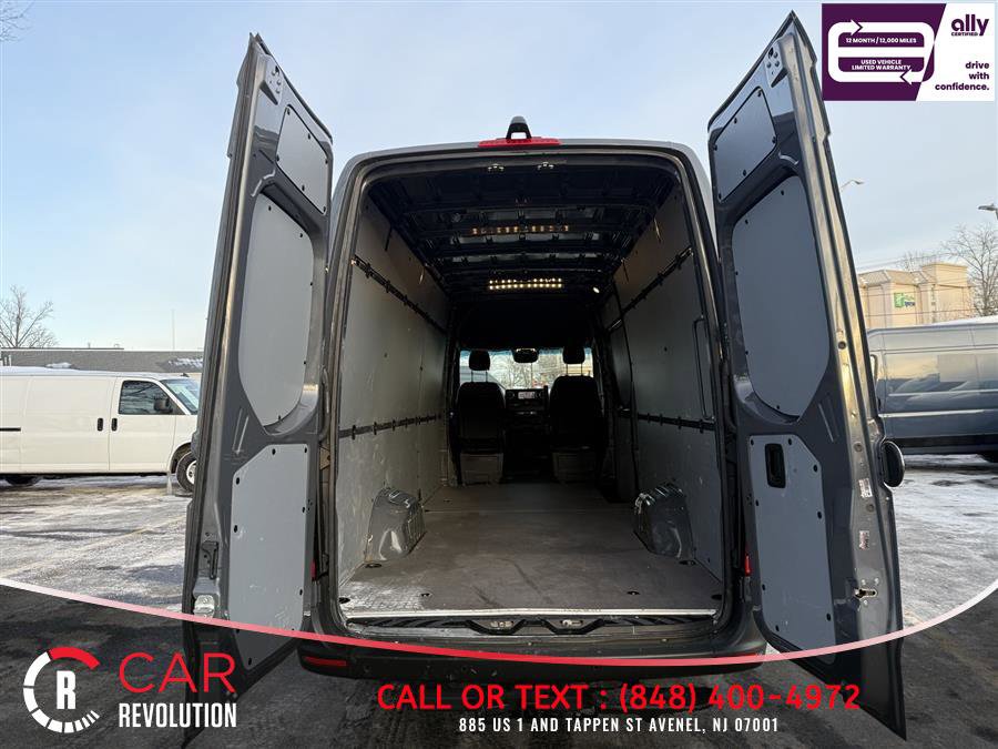 Used 2024 Mercedes-Benz Sprinter 2500 image 6