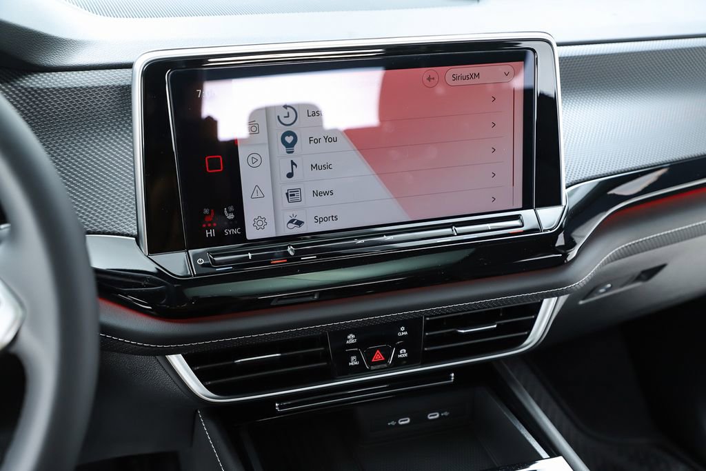 New 2026 Volkswagen Atlas Cross Sport SEL R-Line image 25