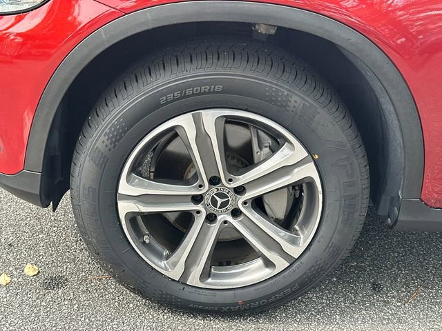 Used 2019 Mercedes-Benz GLC 300 w/ Parking Assistance Package image 11