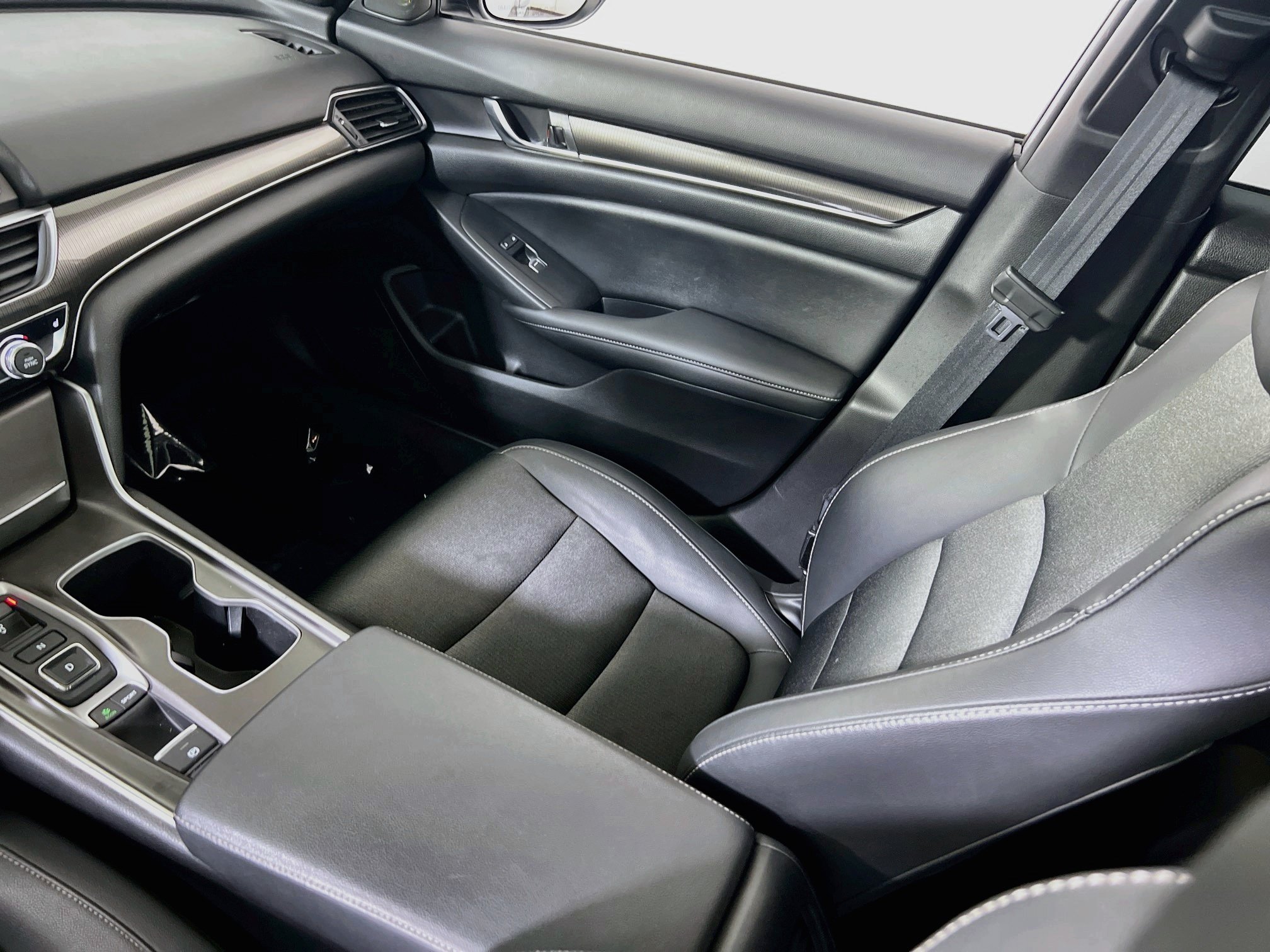 Used 2021 Honda Accord Sport image 23