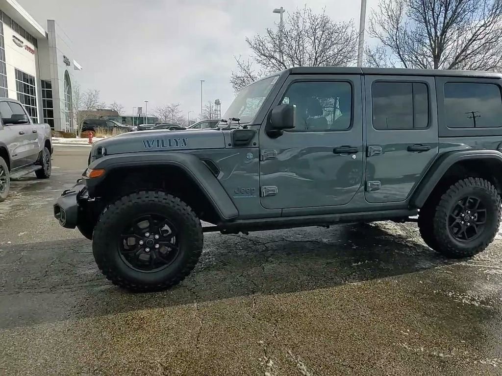 Used 2025 Jeep Wrangler Willys 4xe image 13