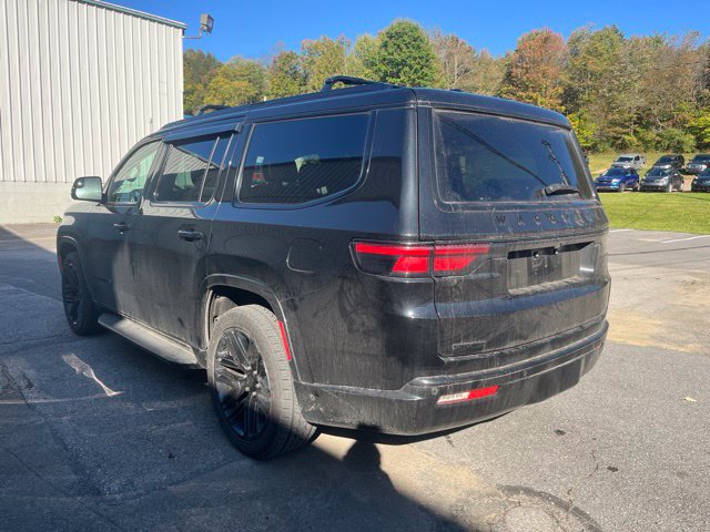 Used 2022 Jeep Wagoneer Series III AWD/4WD image 7
