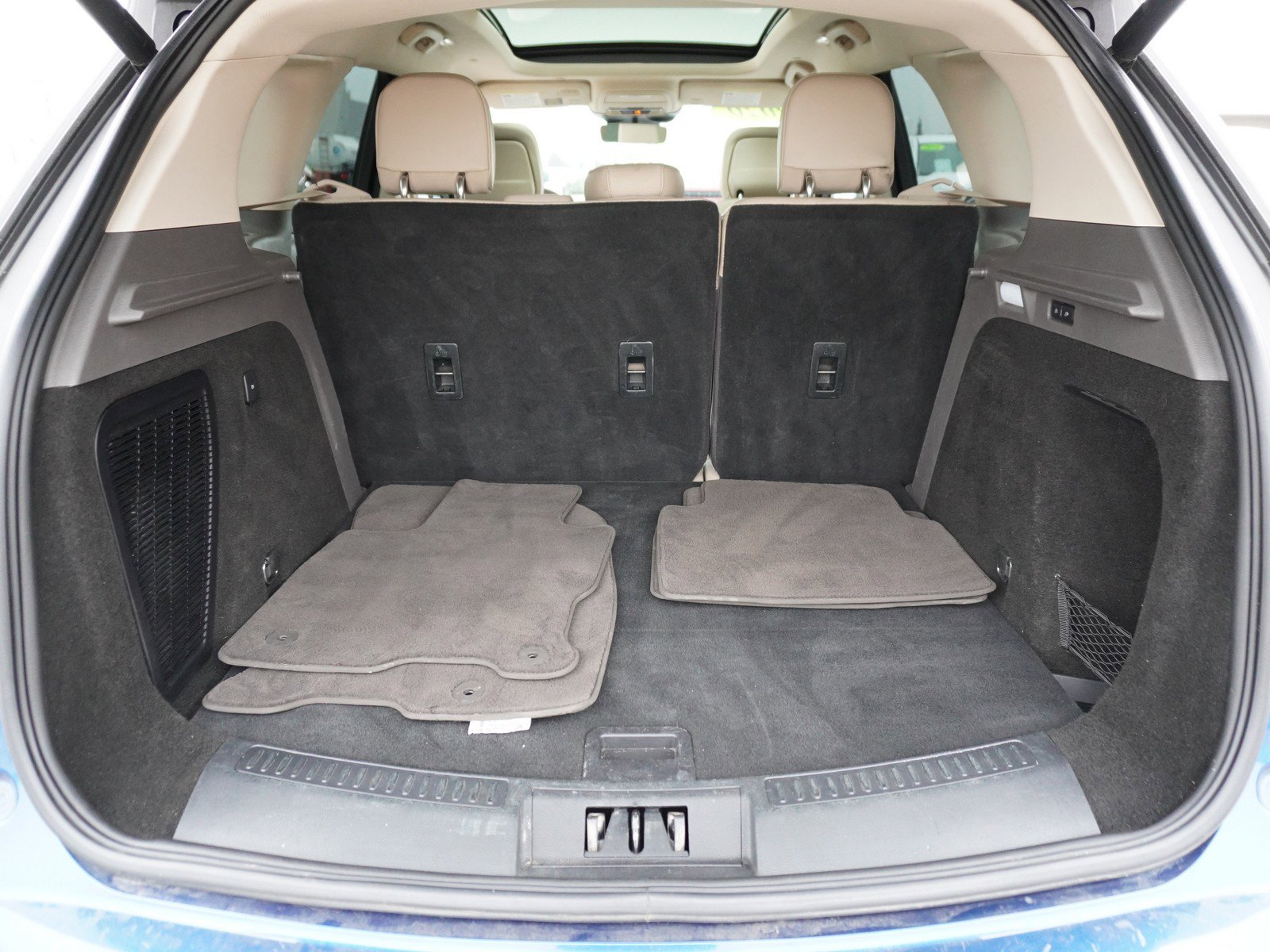 Used 2020 Lincoln Corsair Reserve w/ Equipment Group 201A image 11