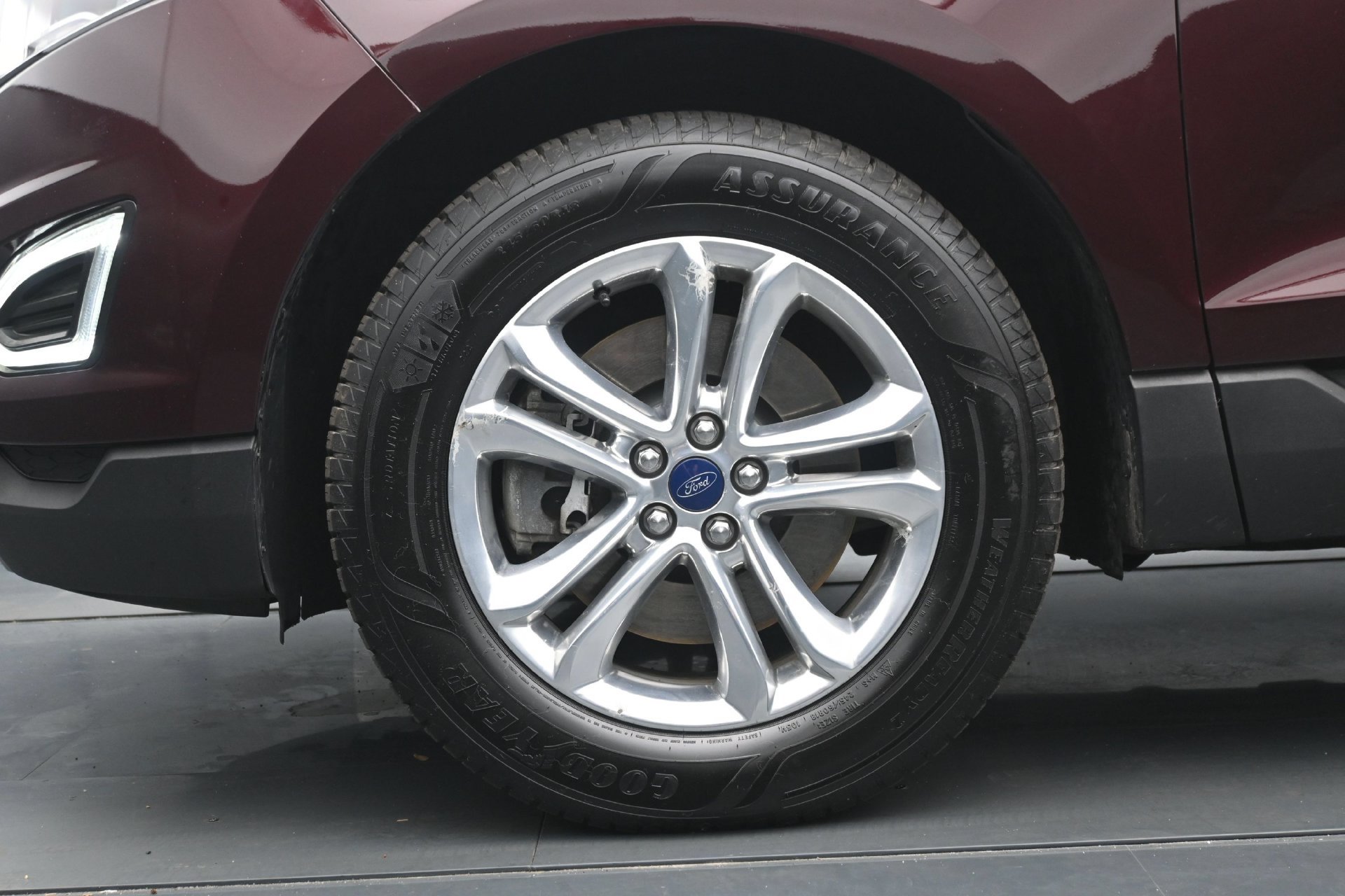 Used 2018 Ford Edge SEL w/ Equipment Group 201A AWD/4WD image 26