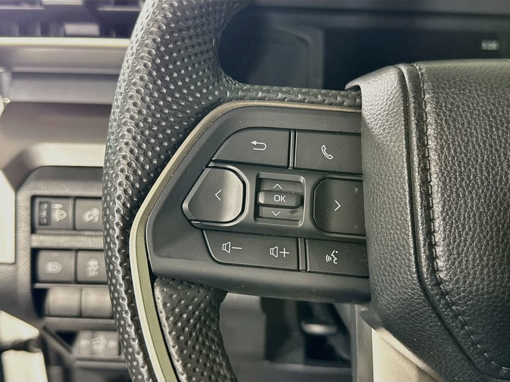 Used 2024 Toyota Tacoma SR5 AWD/4WD image 20
