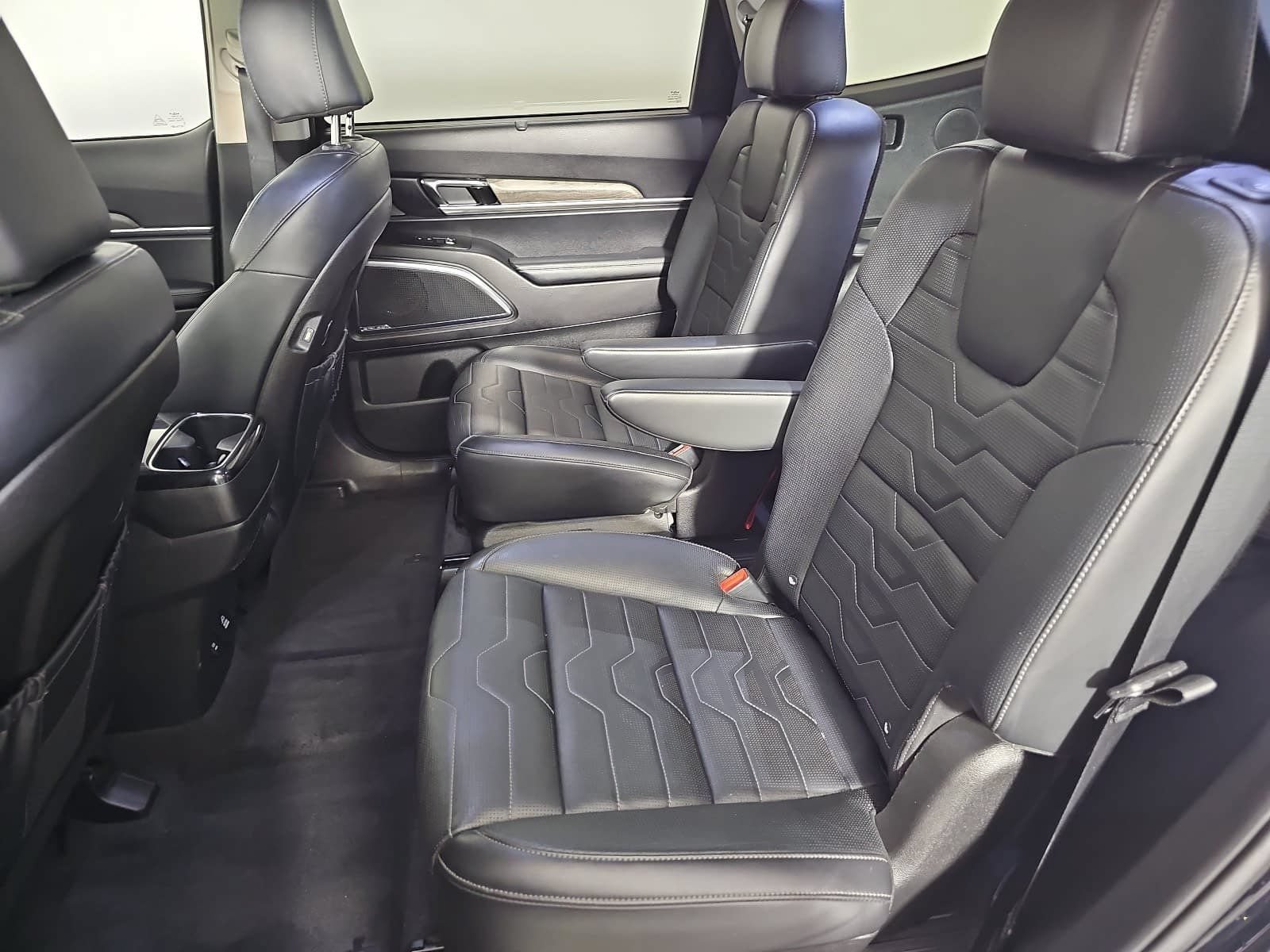 Used 2022 Kia Telluride SX w/ SX Prestige Package AWD/4WD image 14