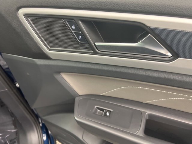 Used 2022 Volkswagen Atlas SEL R-Line image 26