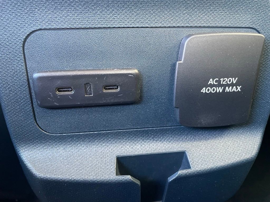 New 2026 Ford Maverick Lariat w/ Black Appearance Package image 18