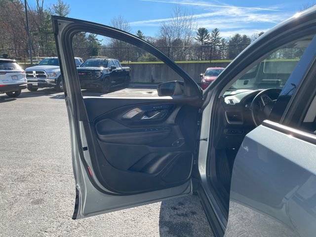 Used 2024 GMC Terrain AT4 w/ Tech Package image 25