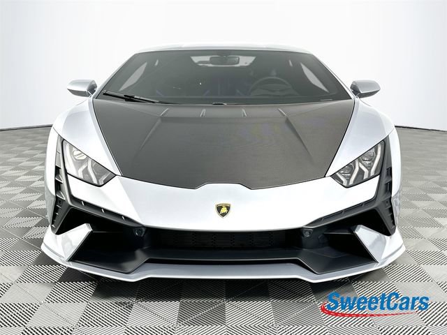 Used 2023 Lamborghini Huracan Tecnica image 2
