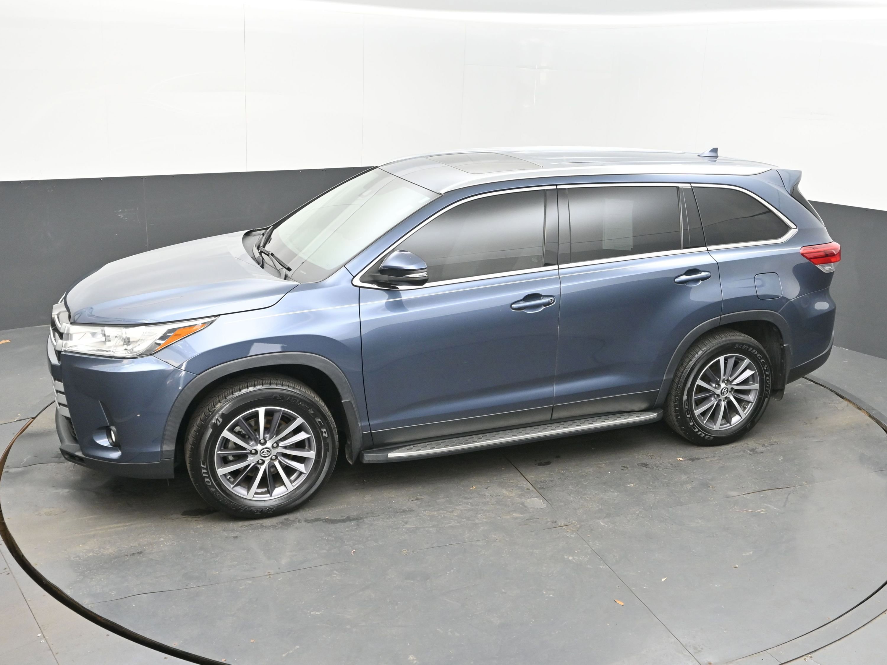 Used 2019 Toyota Highlander XLE image 20