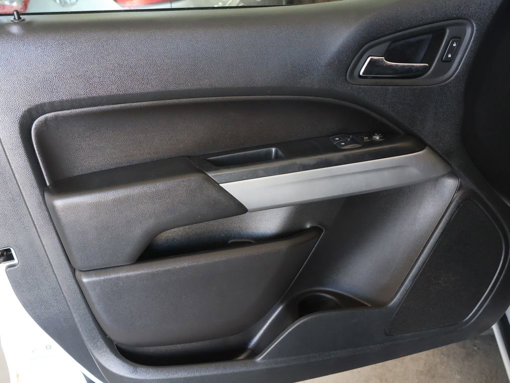 Used 2022 Chevrolet Colorado LT w/ Fleet Safety Package RWD image 15