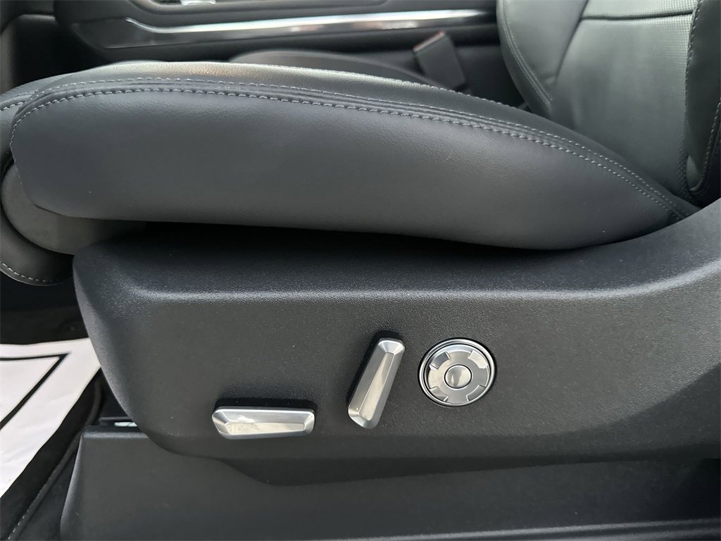 New 2025 Lincoln Navigator L Reserve image 12