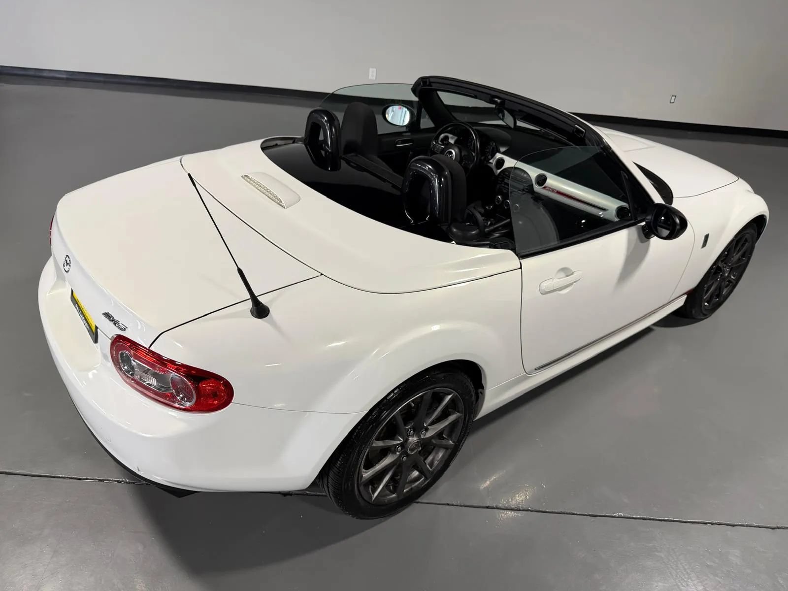 Used 2015 MAZDA MX-5 Miata Club RWD image 29
