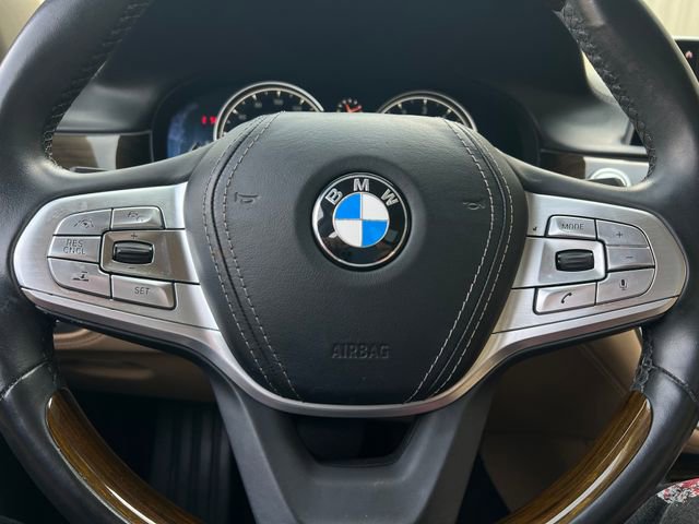 Used 2019 BMW 740i w/ Executive Package image 23