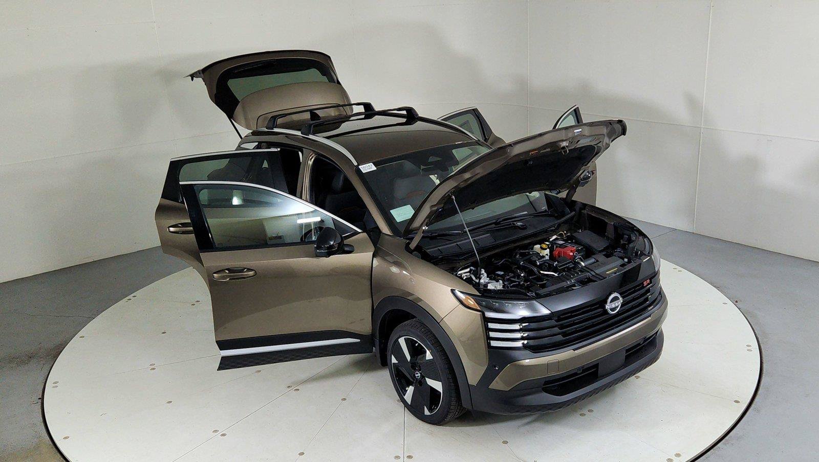 Used 2026 Nissan Kicks SR w/ Cold Weather Package AWD/4WD image 25