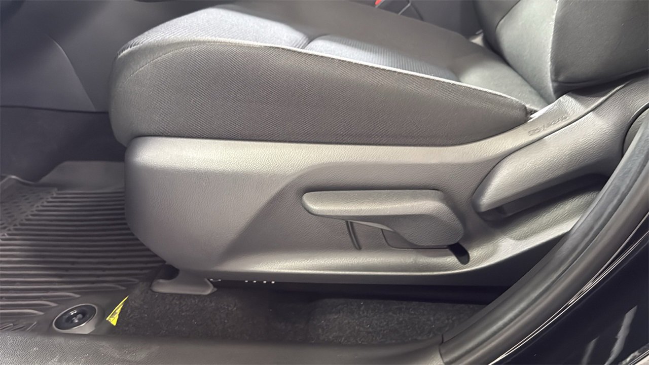 Certified 2025 Toyota RAV4 LE image 14