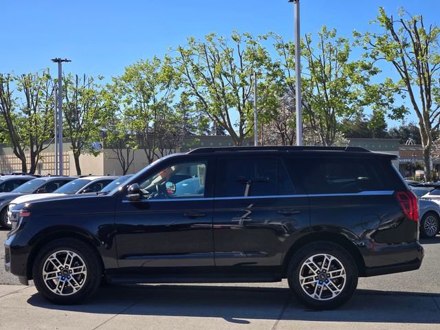 Certified 2025 Ford Expedition Active image 4