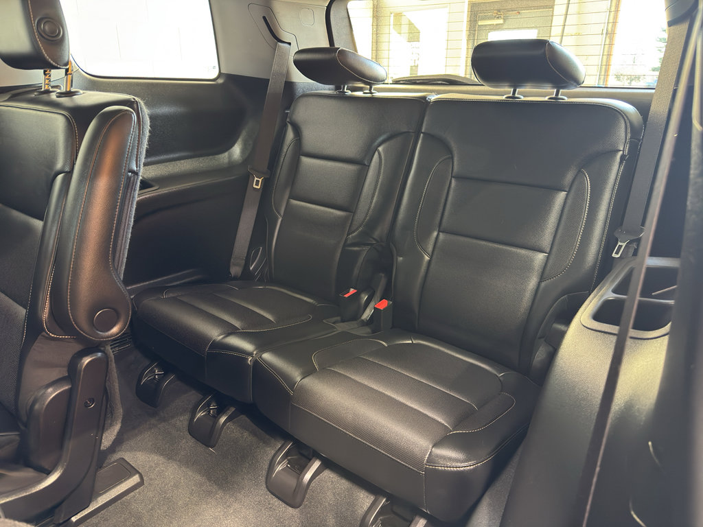 Used 2018 GMC Acadia SLT image 12