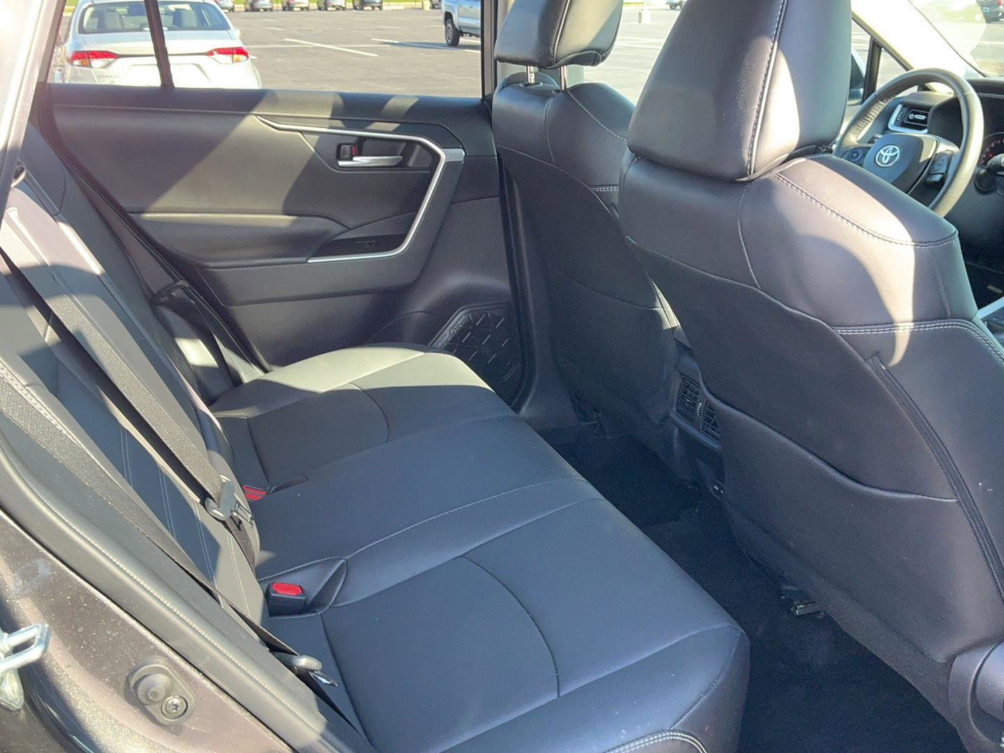 Certified 2023 Toyota RAV4 XLE Premium AWD/4WD image 36