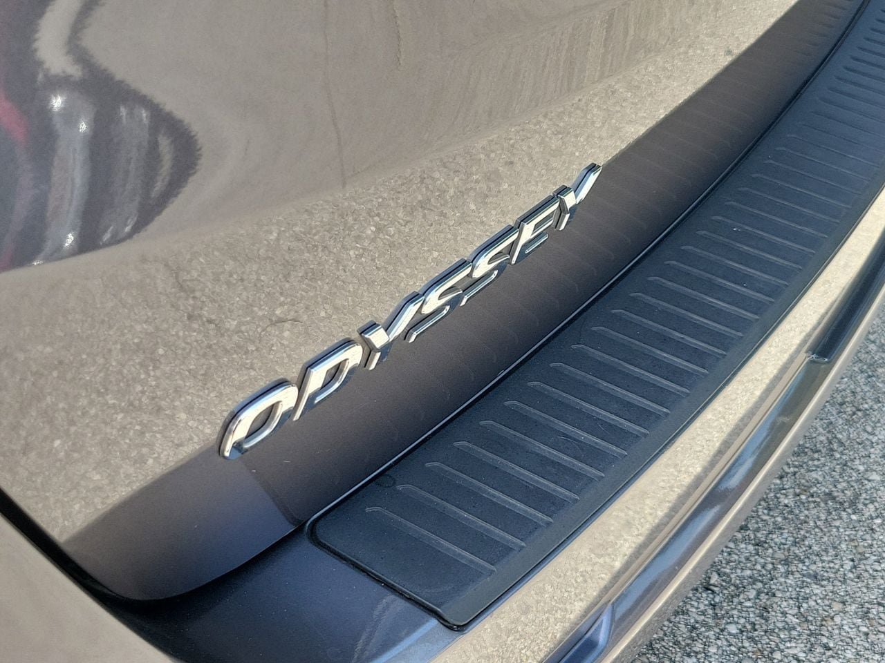 Used 2025 Honda Odyssey EX-L image 6