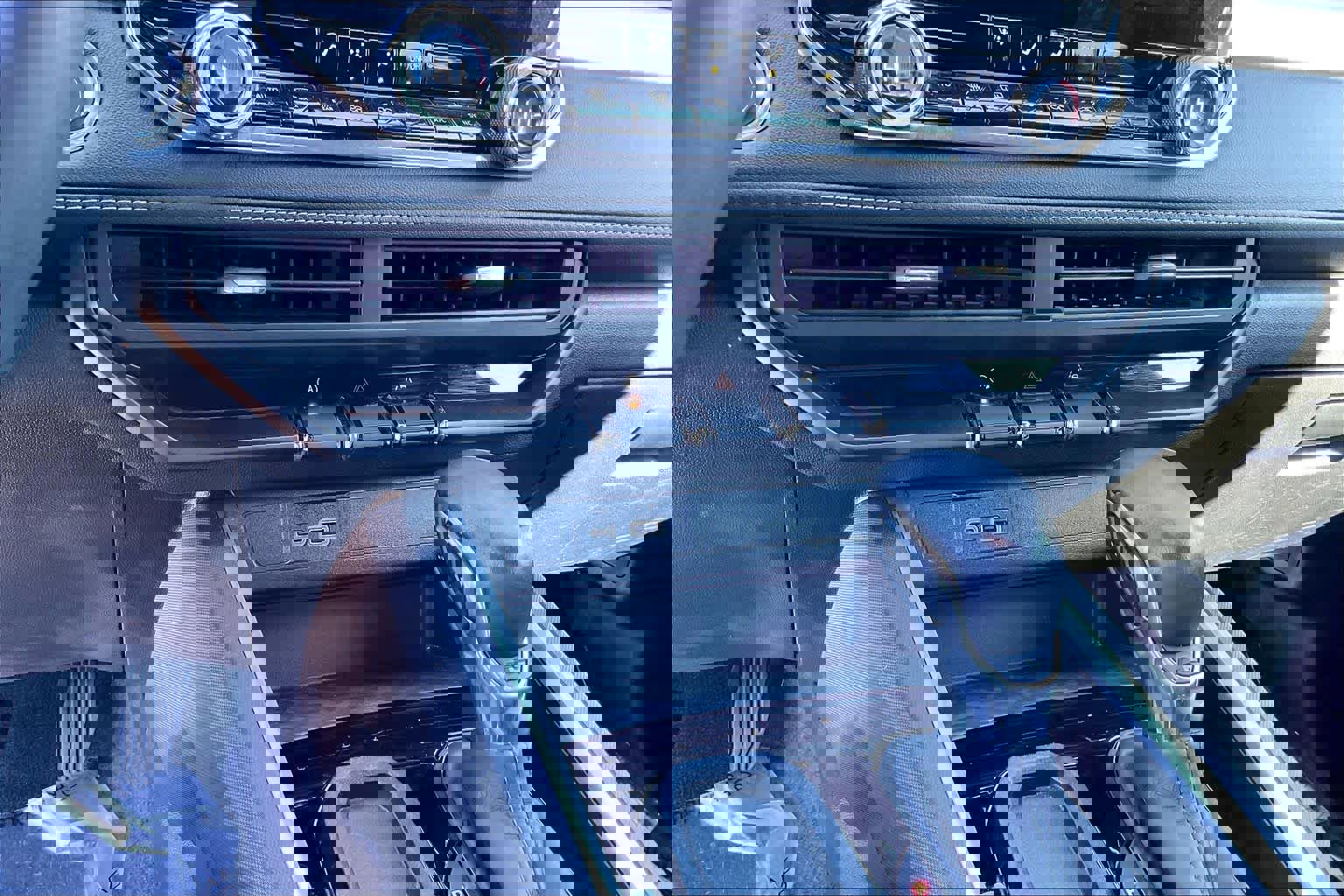 Certified 2023 Chevrolet Colorado LT w/ LT Convenience Package image 31