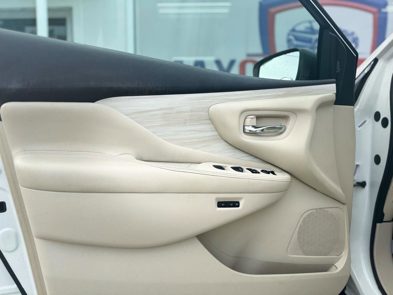 Used 2017 Nissan Murano SL FWD image 32