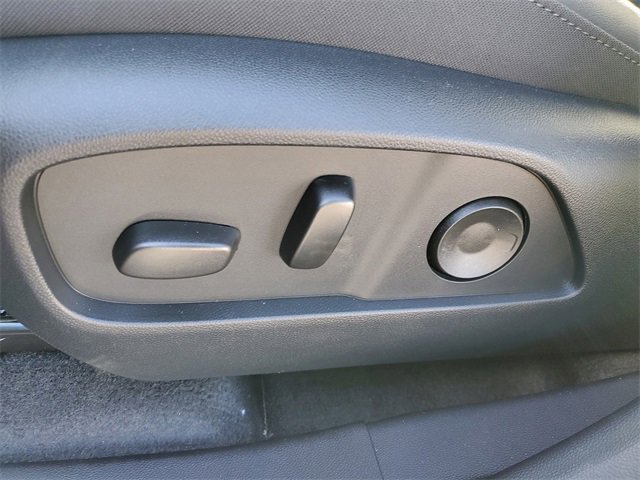 New 2026 Chevrolet Equinox LT w/ Convenience Package II image 17