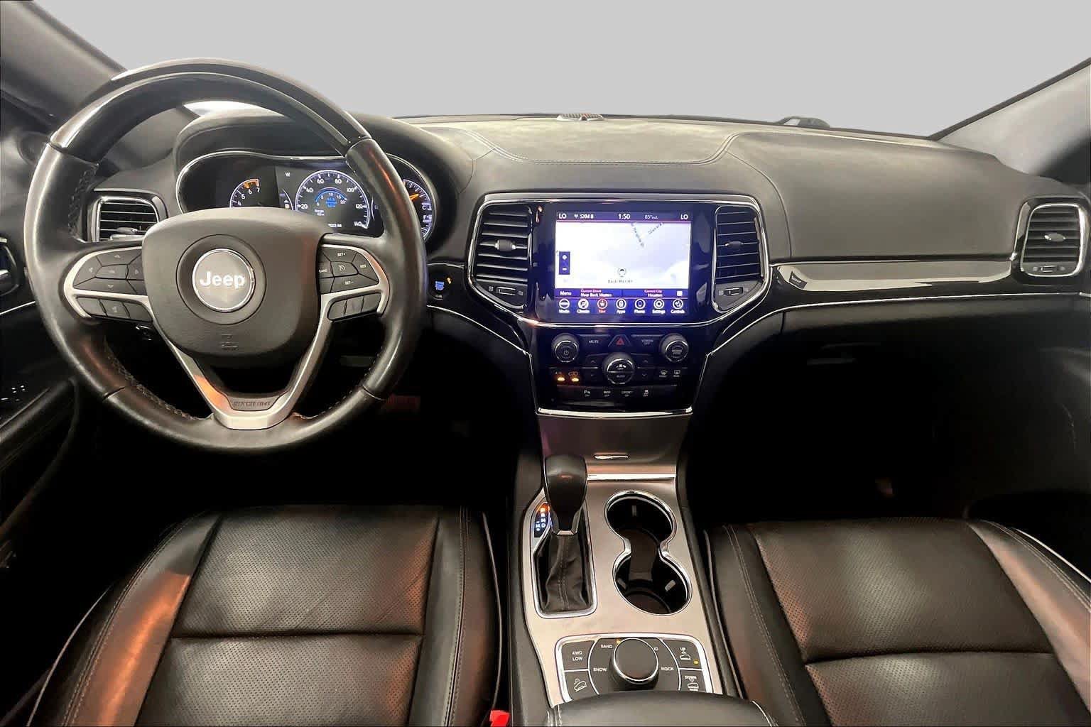 Used 2020 Jeep Grand Cherokee Overland AWD/4WD image 15