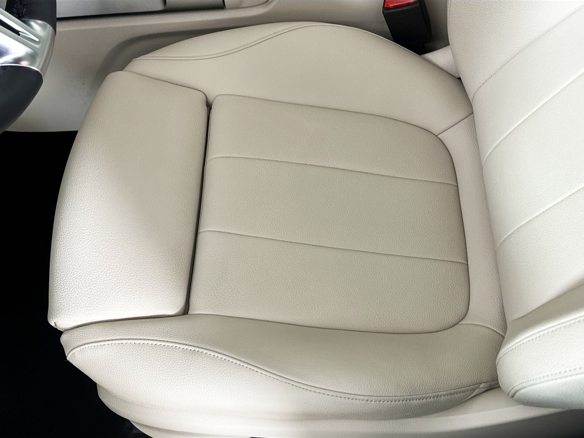 Certified 2026 Mercedes-Benz GLB 250 4MATIC image 23
