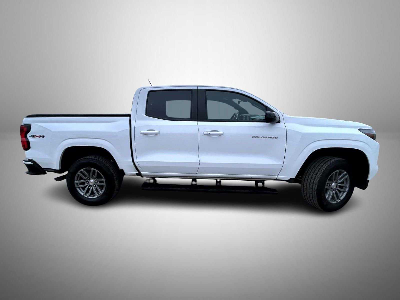 Used 2024 Chevrolet Colorado LT w/ LT Convenience Package image 4