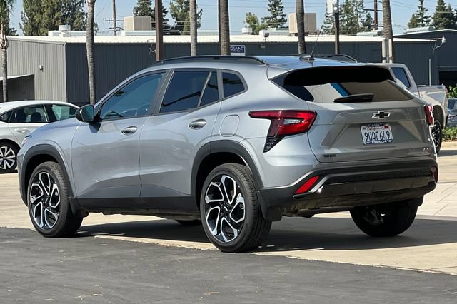 Used 2025 Chevrolet Trax RS w/ Driver Confidence Package FWD image 6