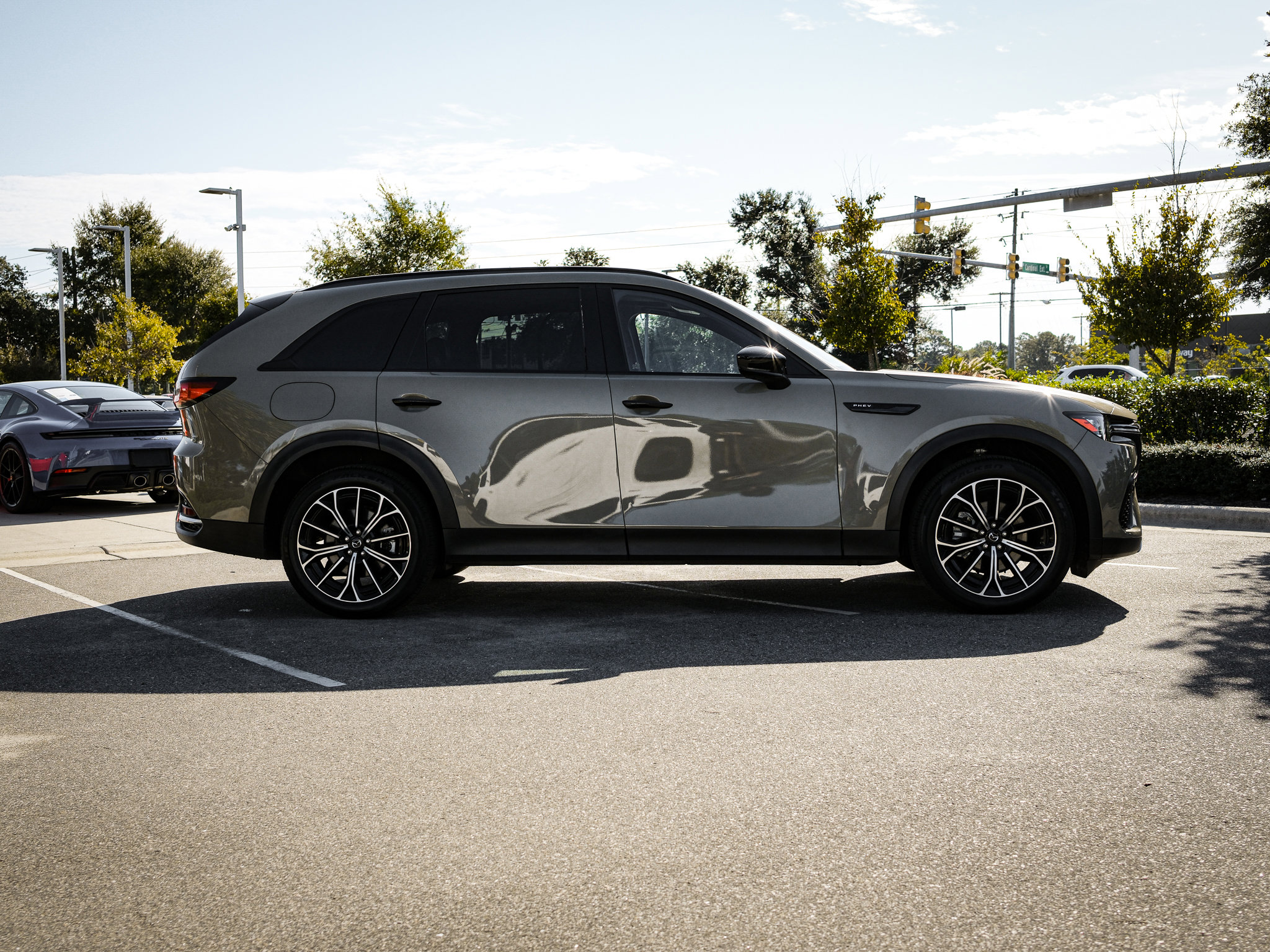 Used 2025 MAZDA CX-70 Plug-In Hybrid w/ Premium Plus image 12