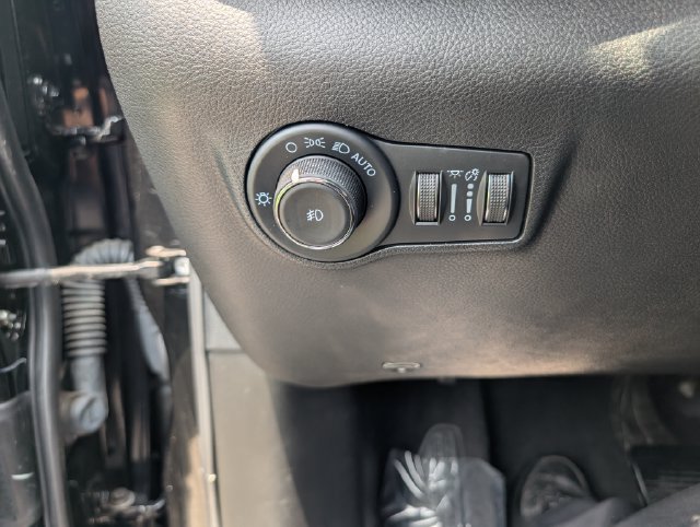 Used 2022 Jeep Compass Limited AWD/4WD image 12