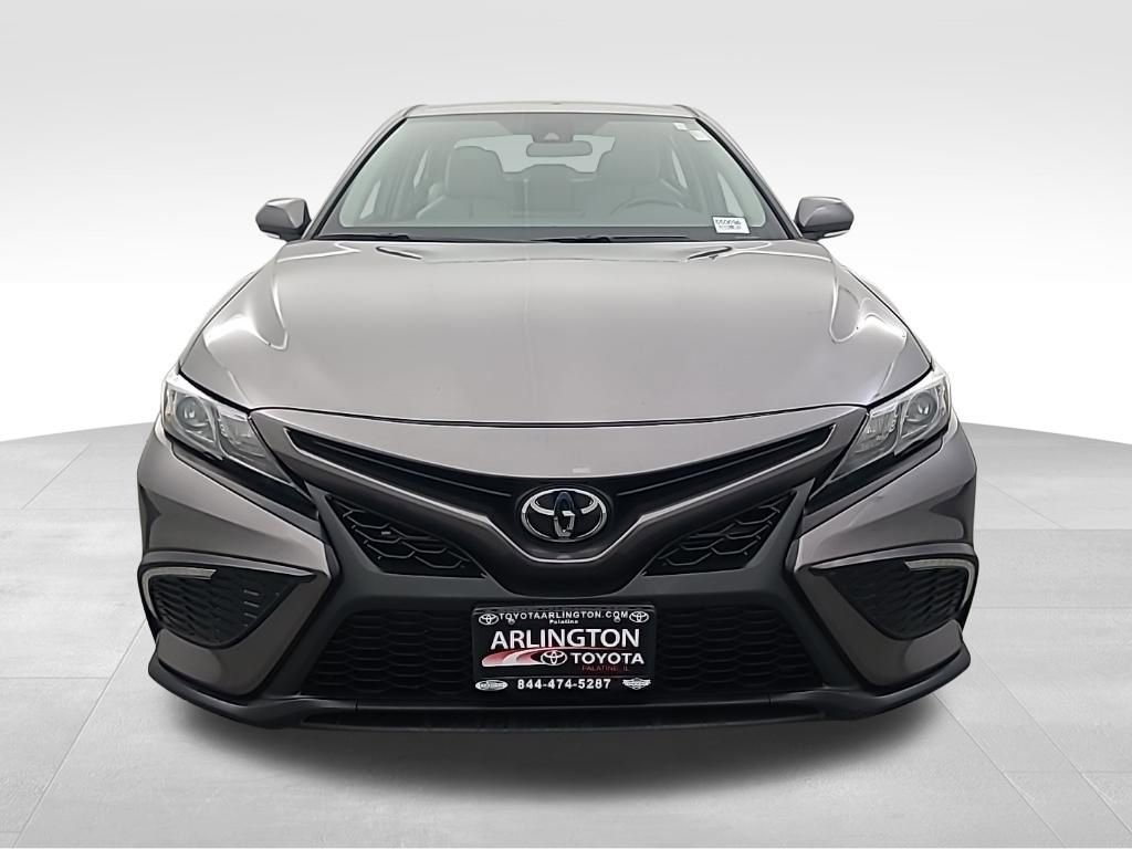 Used 2023 Toyota Camry SE image 9