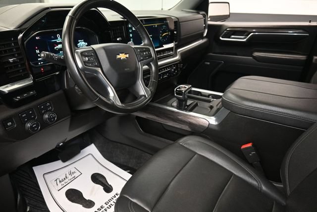 Used 2025 Chevrolet Silverado 1500 LTZ AWD/4WD image 18