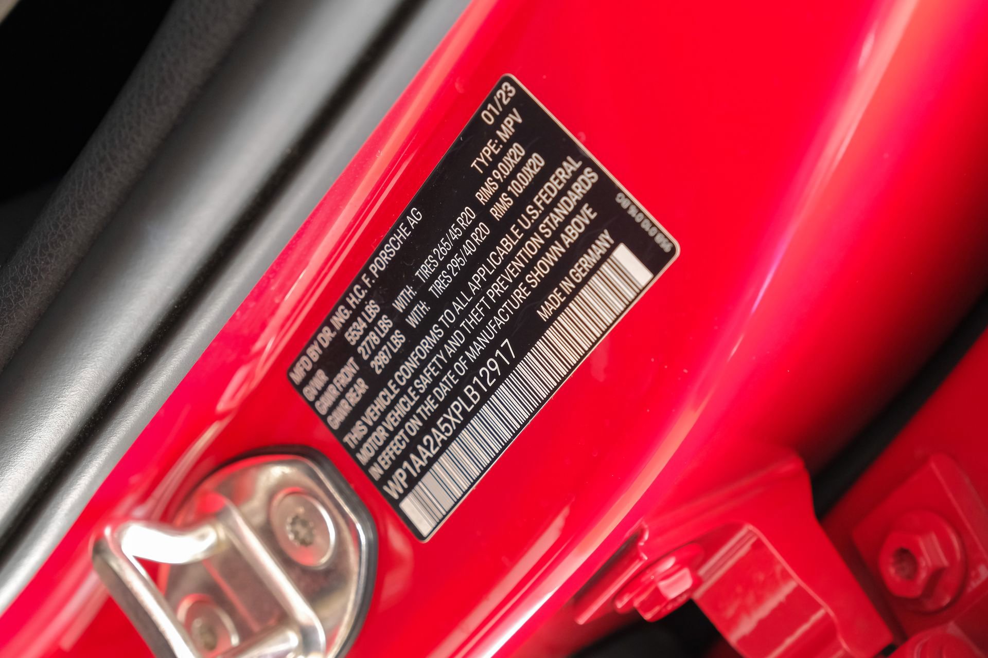 Used 2023 Porsche Macan Turbo AWD/4WD image 66