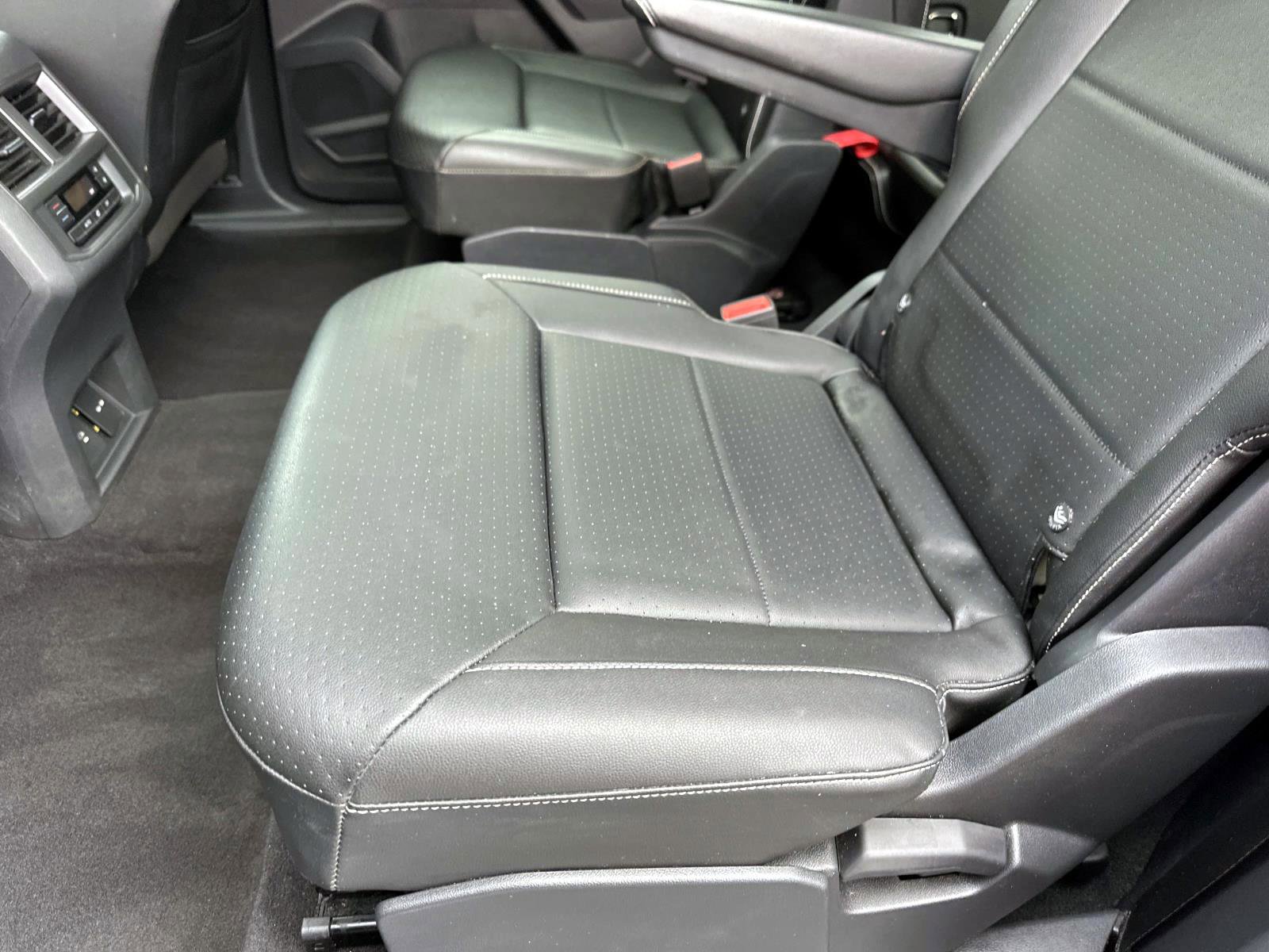 Used 2023 Volkswagen Atlas SE image 14