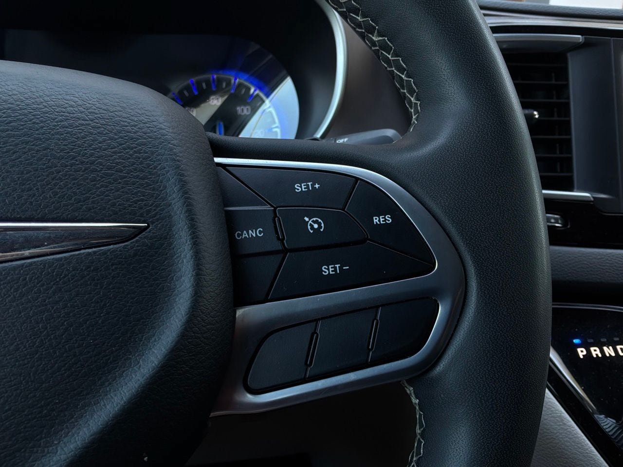 Used 2023 Chrysler Voyager LX FWD image 40