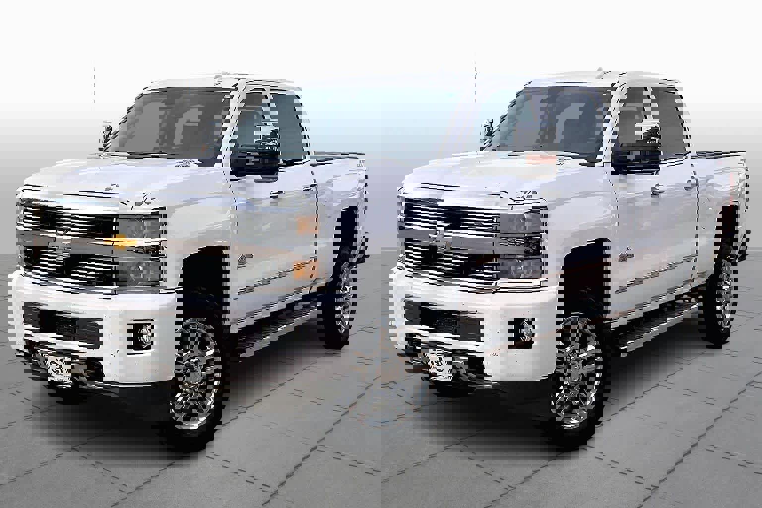 Used 2015 Chevrolet Silverado 2500 High Country w/ Duramax Plus Package AWD/4WD image 3