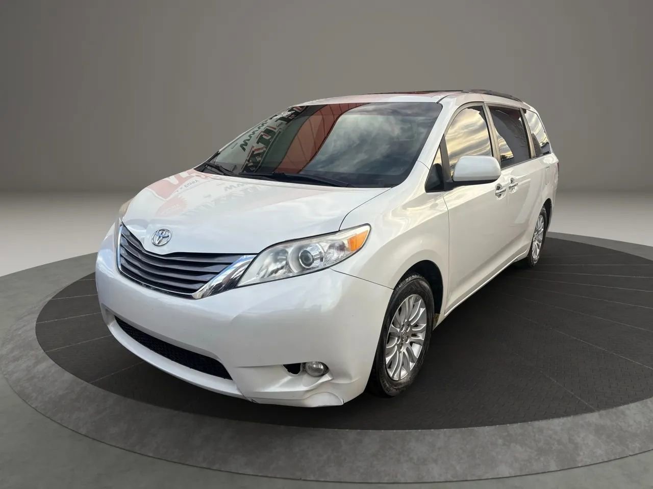 Used 2017 Toyota Sienna XLE